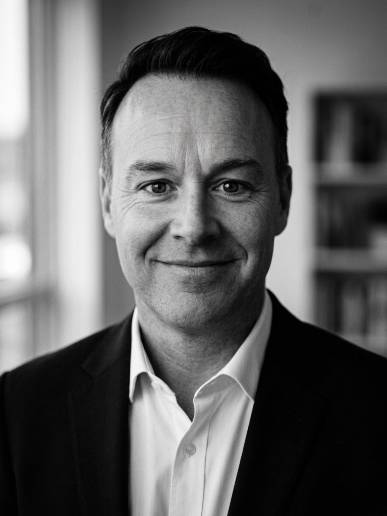 Portrait · Dale Stratford